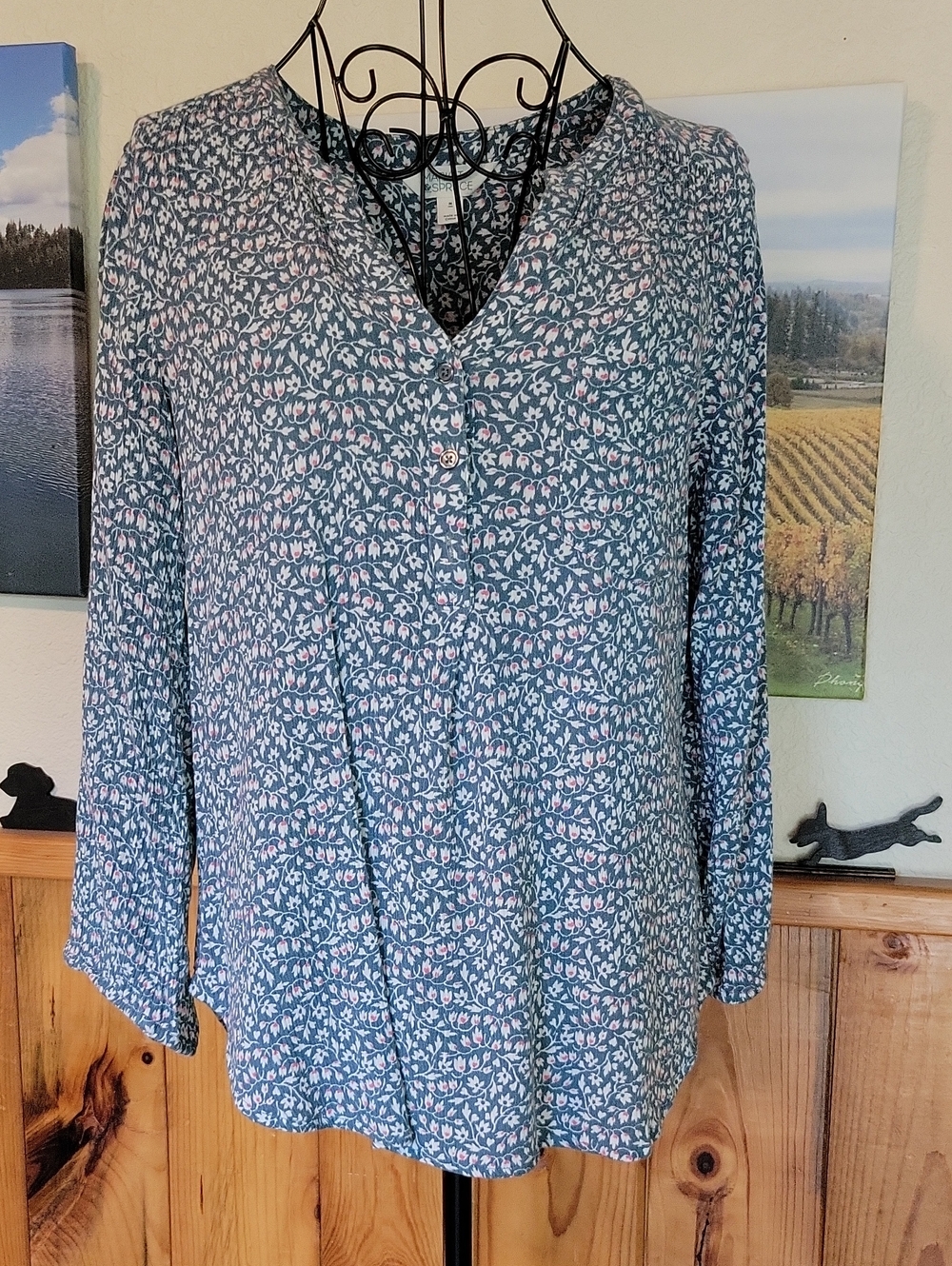 Market & Spruce Blue Floral V-Neck Button-Front Blouse